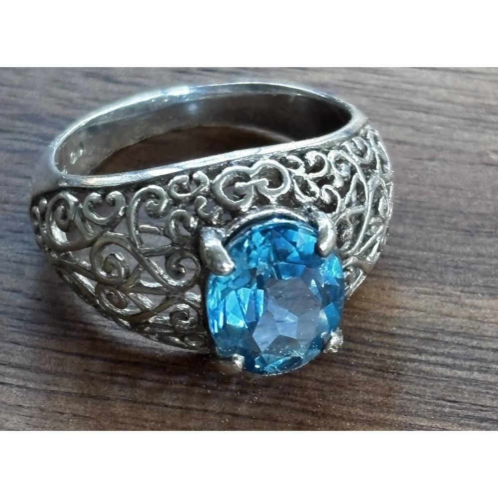 925 STERLING SILVER  AND TOPAZ PIERCED SCROLLS RING RING SIZE 9